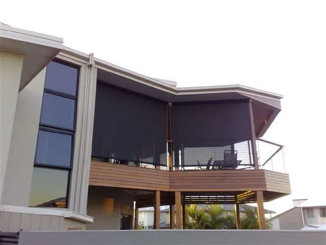 Guide Wire - Thornlands Patio with black sheer zipscreens.